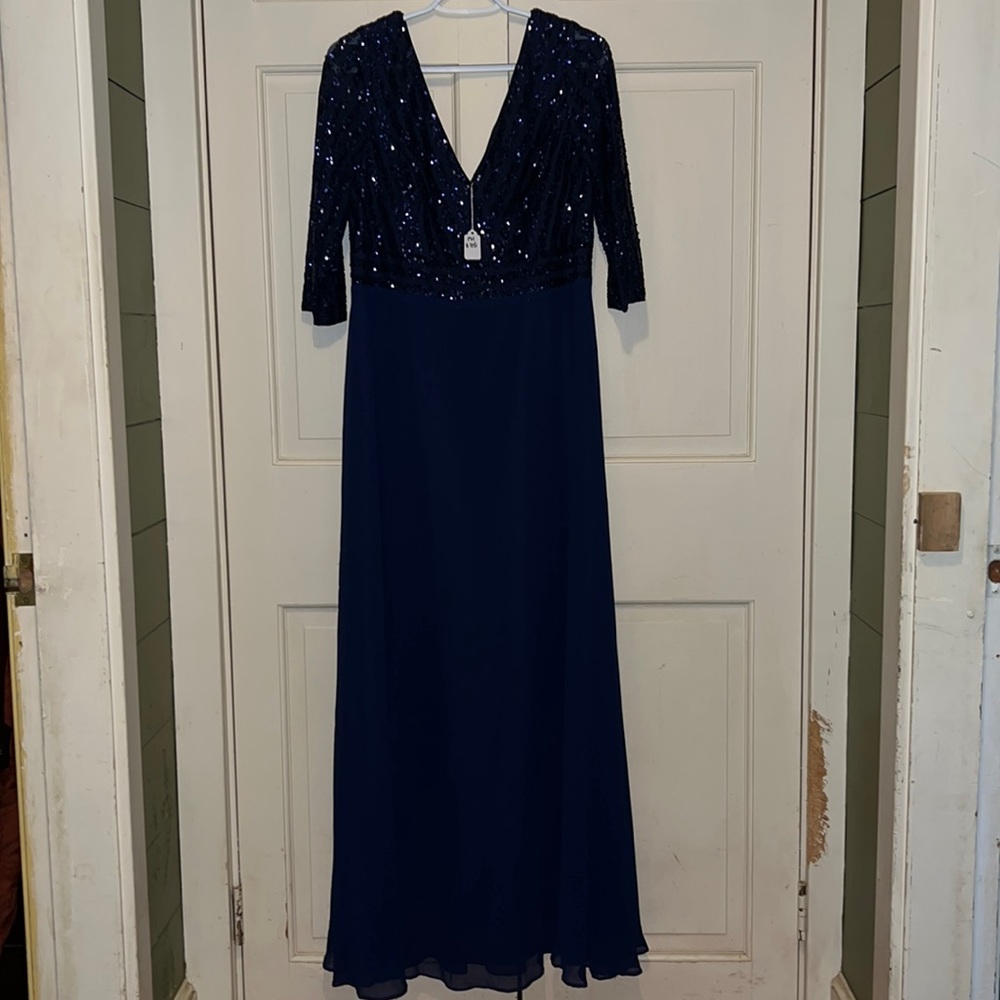 Ever pretty Evening Gown/Bridesmaids dress